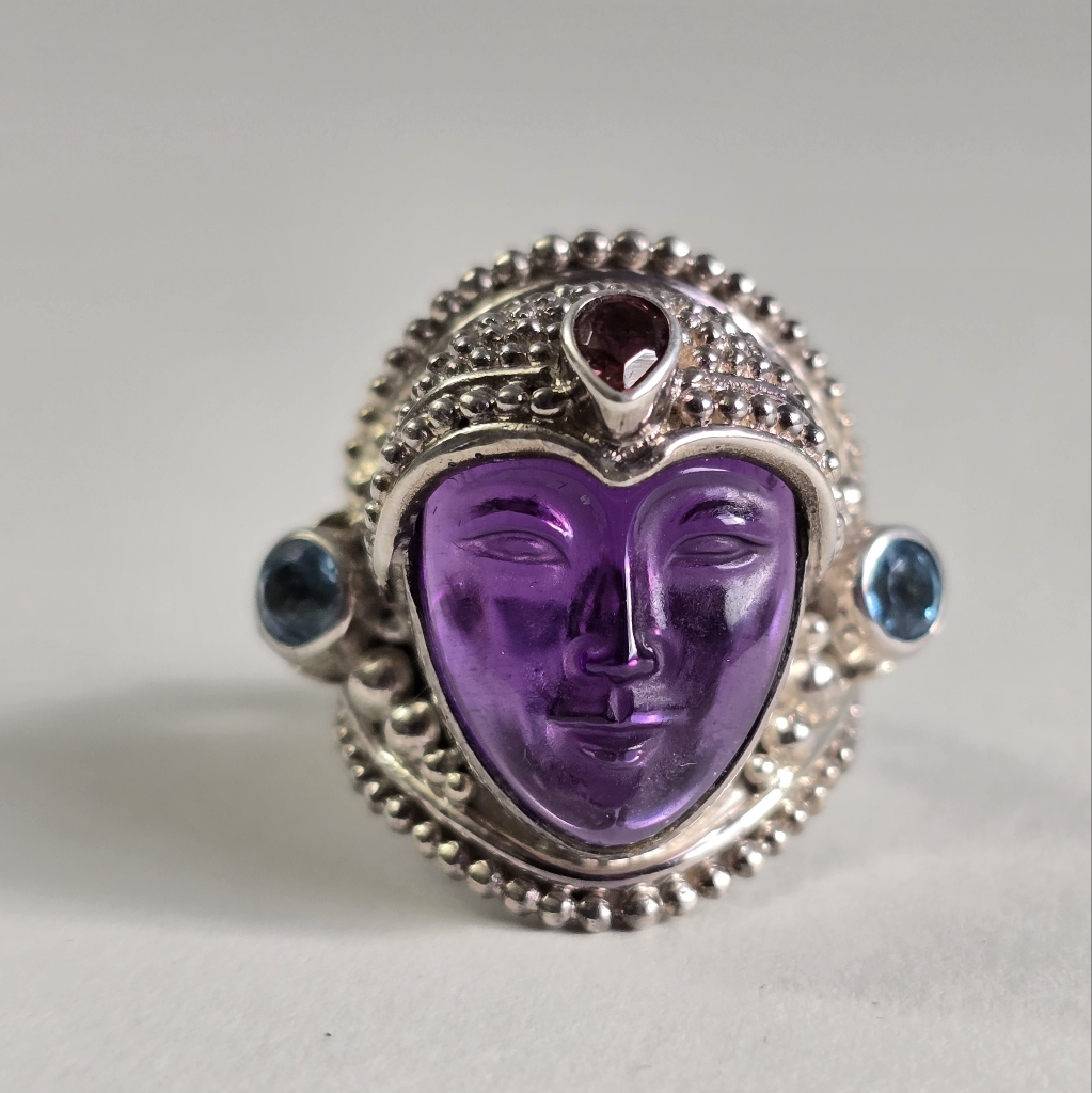 Watch Video / Sajen Sterling Silver 925 Amerthyst Goddess Ring